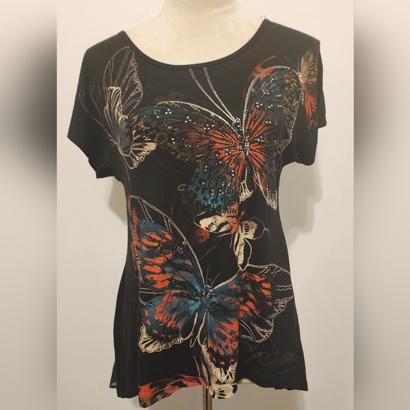 French Blue butterfly dressy short sleeved tee - Picture 2 of 8